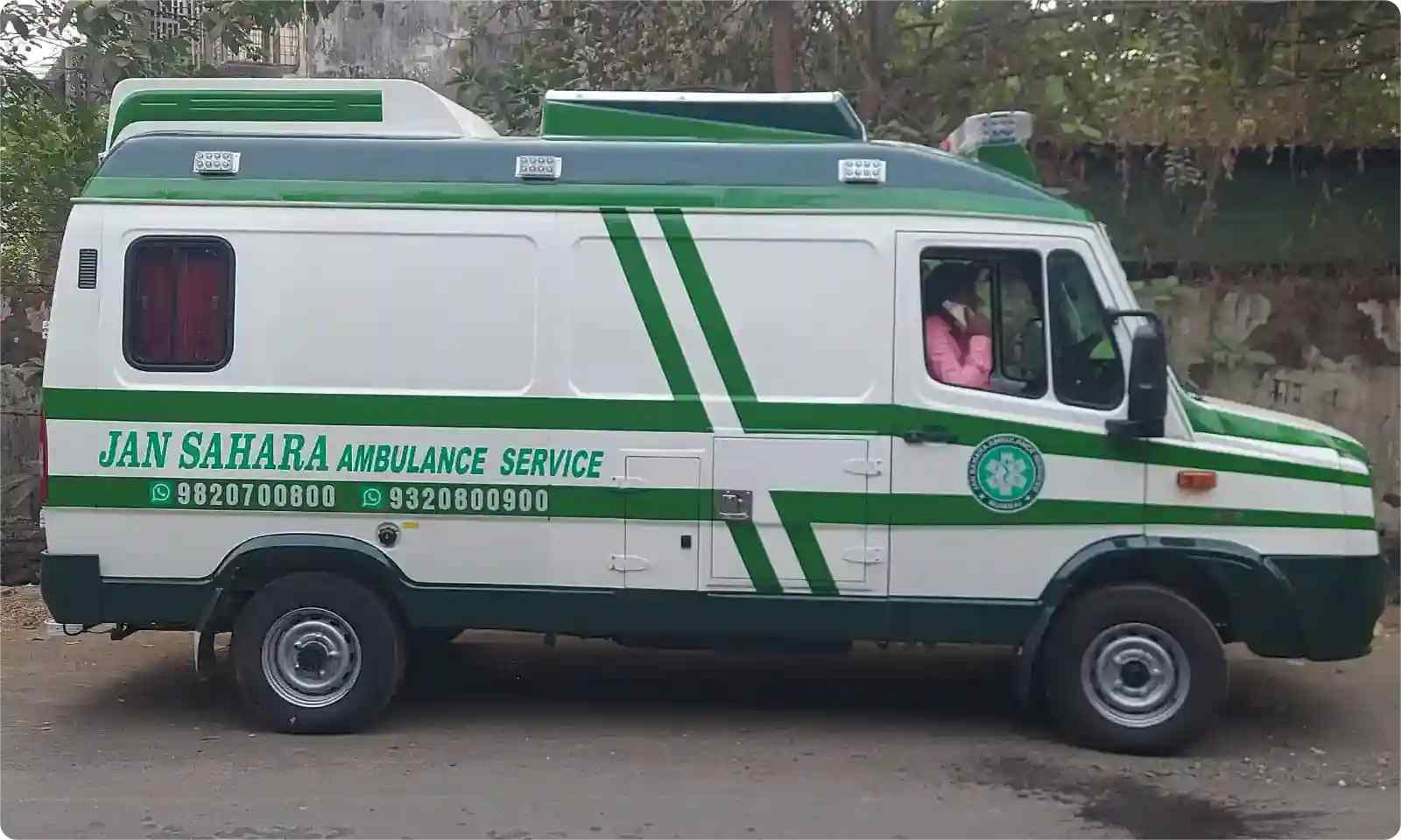 24/7 Ambulance Service in Thane | Ambulance Number